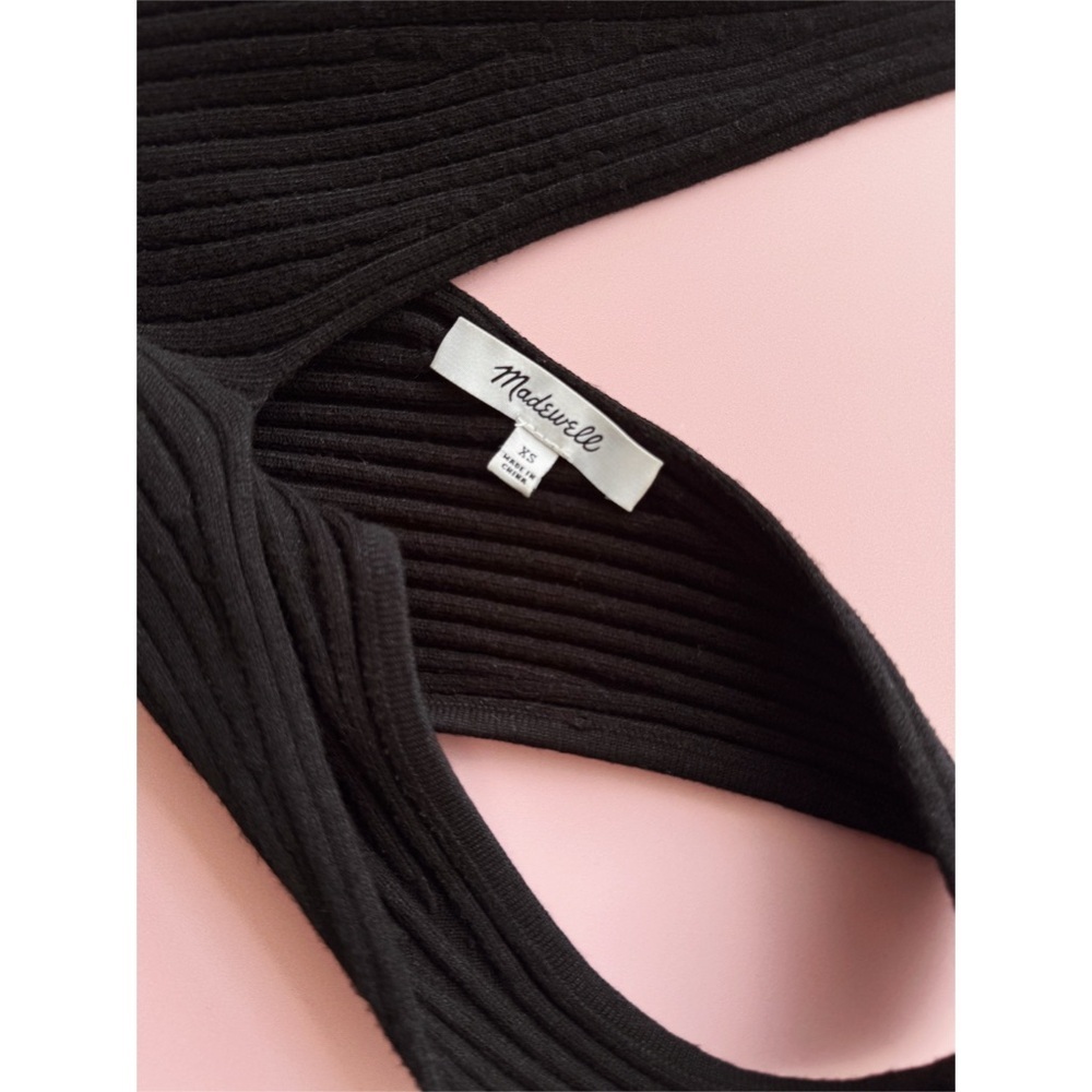 Sz XS Madewell True Black Cropped Rib Knit V-Neck Sweater Tank Top EUC - Picture 3 of 5